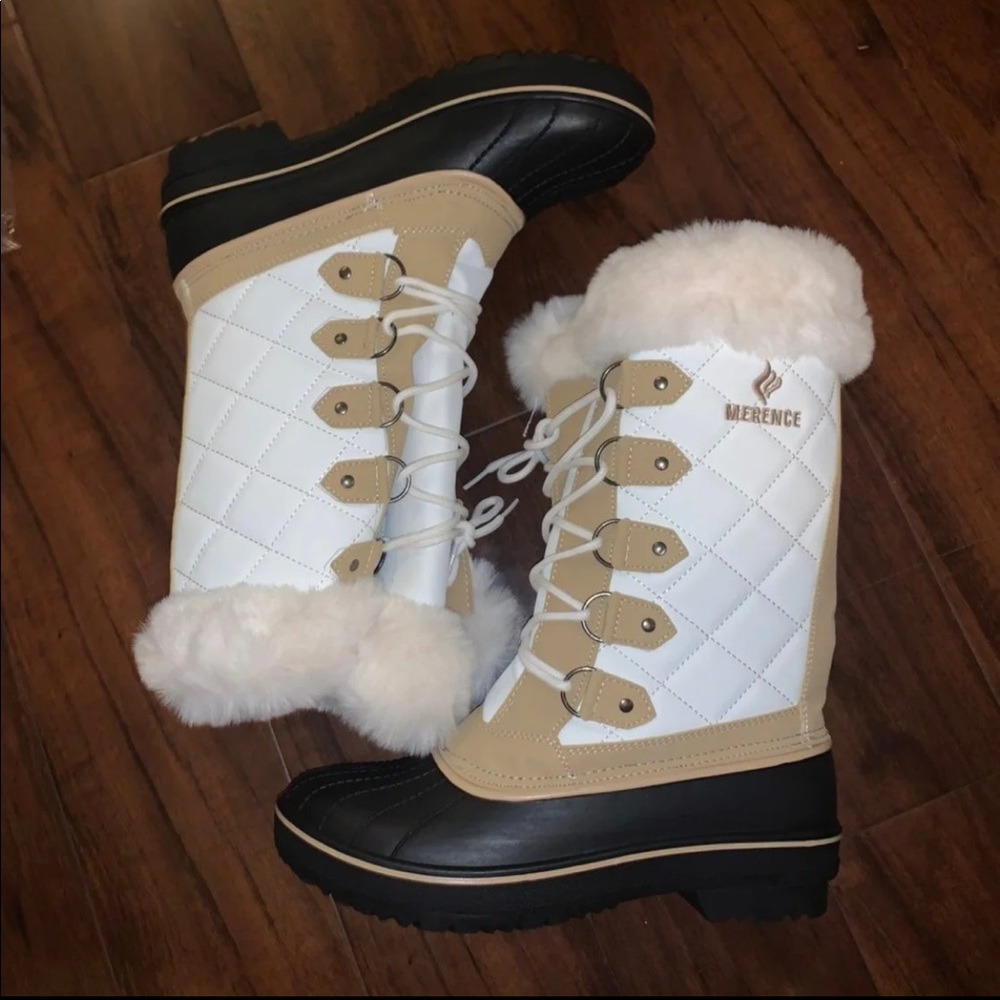 BRAND NEW Mid calf fur lined waterproof snow boots